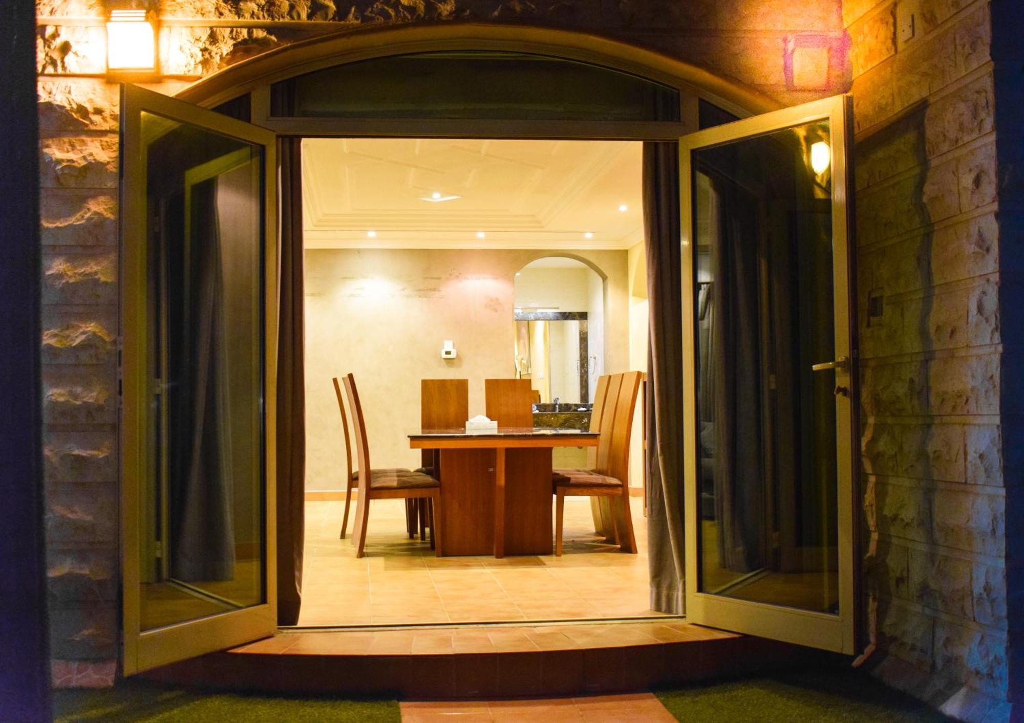 Arjan Qurtuba Served * Al Khobar